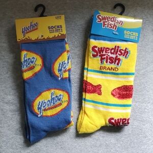 Yoohoo and Swedish Fish Men's Socks - Blue and Yellow